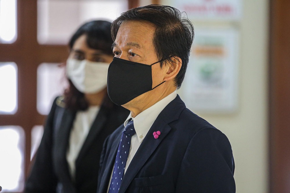 Lawyer Hisyam Teh Poh Teik is pictured at the Kuala Lumpur Court Complex August 18, 2020. ― Picture by Hari Anggara