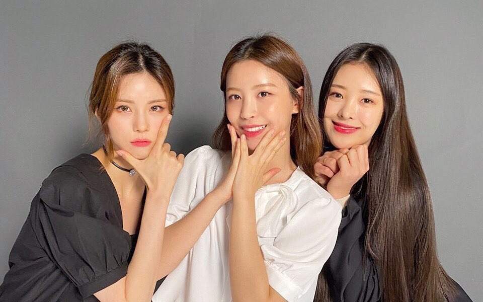 (From left) Dayeon, Iaan and Baekah under fire for making fun of other races in an old video. u00e2u20acu201d Picture via Instagram/official_xum