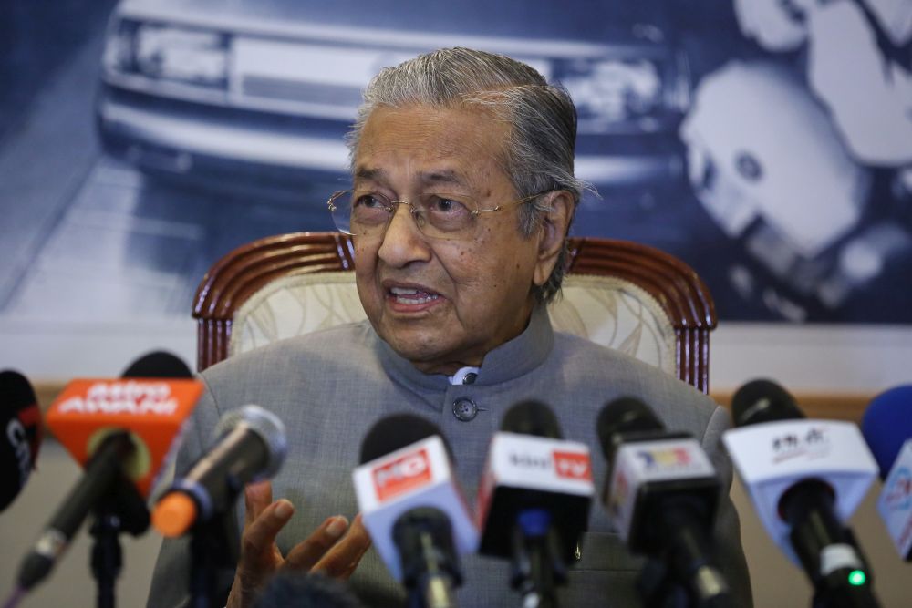 Tun Dr Mahathir Mohamad speaks during a press conference at the Perdana Leadership Foundation in Putrajaya September 3, 2020. u00e2u20acu2022 Picture by Yusof Mat Isa