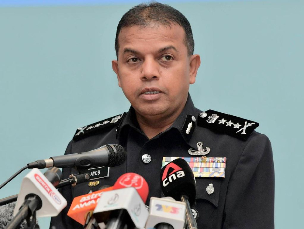 Johor police chief Datuk Ayob Khan Mydin Pitchay said the six male suspects were arrested at separate locations in Johor Baru and Ayer Hitam. u00e2u20acu201d Picture by Ben Tan