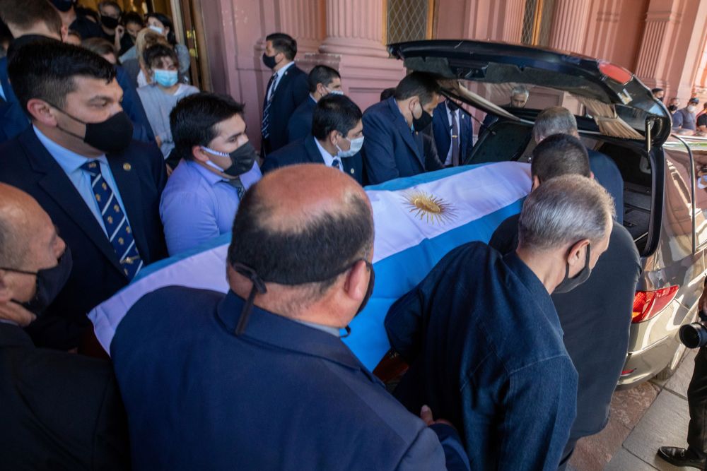 Pallbearers carry the casket of soccer legend Diego Maradona after a public viewing at the presidential palace Casa Rosada, in Buenos Aires November 26, 2020. u00e2u20acu2022 Reuters pic