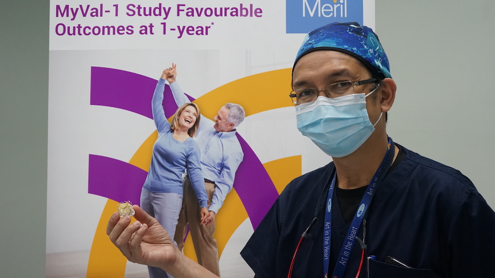 IJN's senior consultant cardiologist Dr Shaiful Azmi Yahaya with the man-made heart valve, Myval. — Photo courtesy of Institut Jantung Negara. 