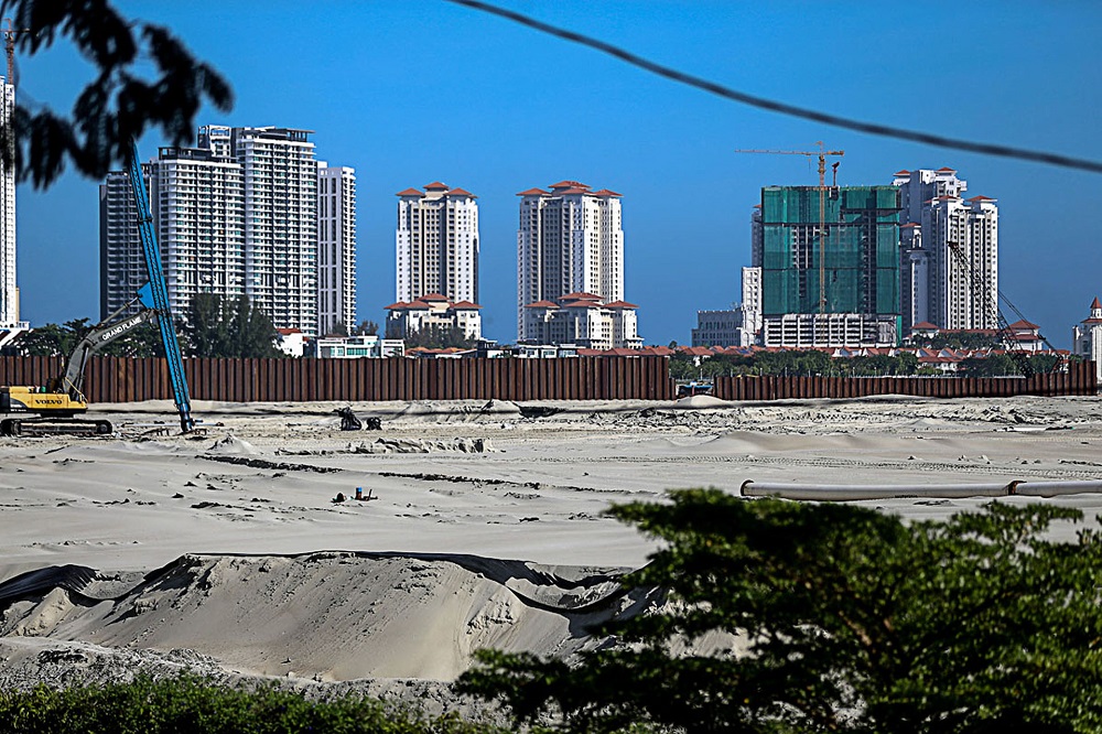 A general view of the reclaimed land at Gurney Wharf which is located at the coast of Gurney Drive in Penang September 18, 2020. u00e2u20acu201d Picture by Sayuti Zainudin