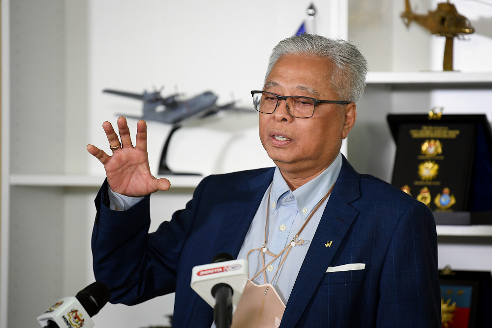 2021年1月19日在吉隆坡举行的关于制定运动控制指令（MCO）的媒体会议上，高级部长（安全部部长）拿督斯里·伊斯梅尔·萨布里·雅科布（DCO） （MCO），以防止形成新的旅行集群。  — Bernama图片