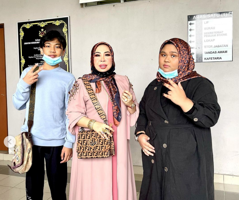(From left) Muhammad Eric Zaquan, Datuk Seri Vida, and Nur Edlynn Zamilleen at the Kota Baru Shariah Court yesterday. u00e2u20acu201d Picture via Instagram/cikb_havoc66