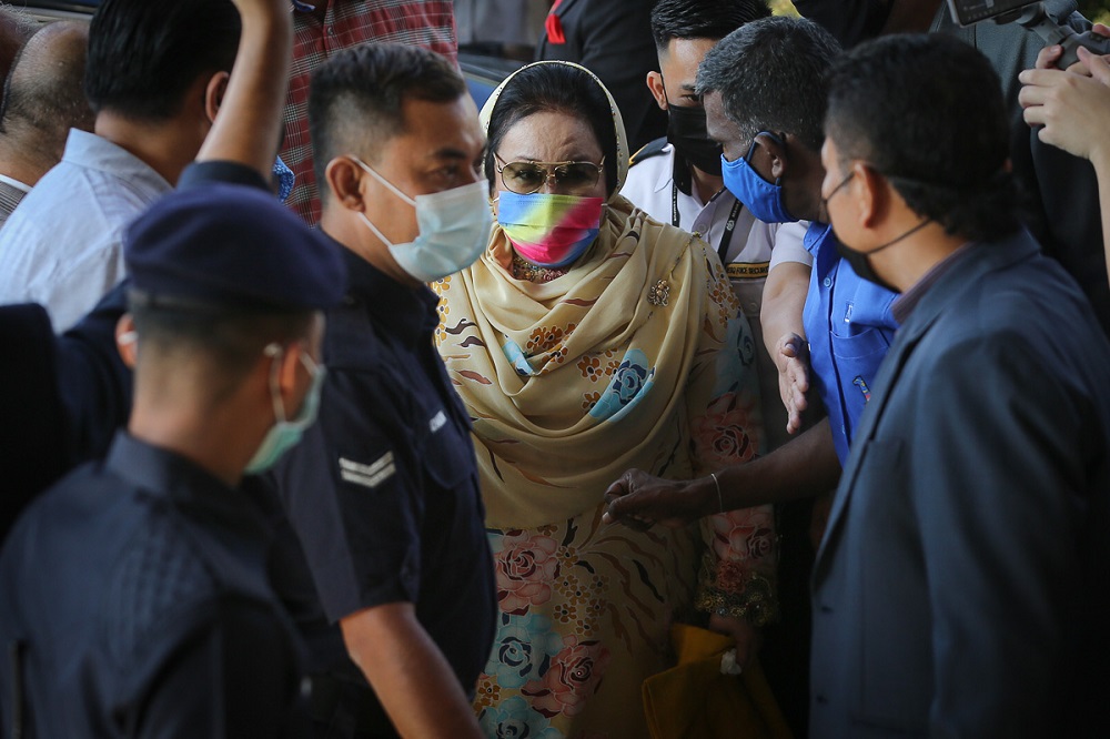 Datin Seri Rosmah Mansor arrives at the Kuala Lumpur High Court Complex February 18, 2021. u00e2u20acu201d Picture by Yusof Mat Isa
