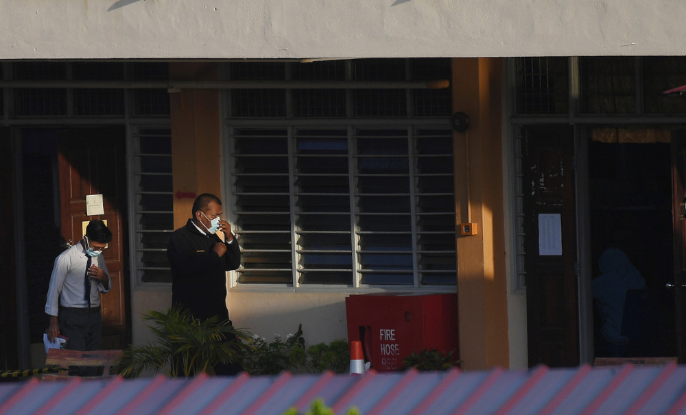 An SPM candidate about to sit for the Bahasa Melayu Paper 1 at Sekolah Menengah Kebangsaan Indera Mahkota Dua in Kuantan, February 22, 2021. u00e2u20acu201d Bernama pic