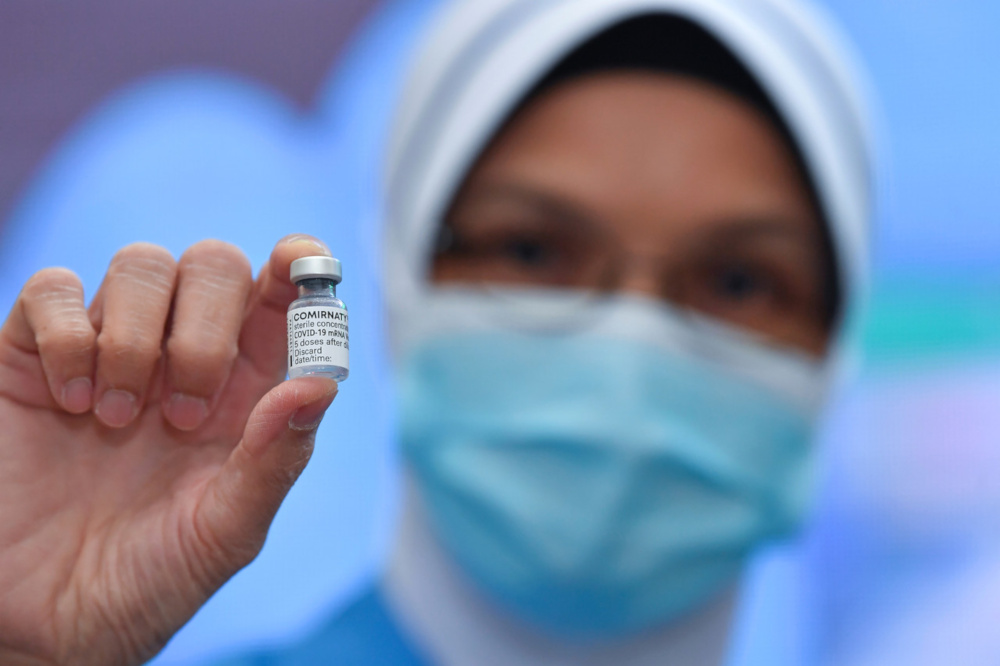 Covid vaccine clinic malaysia private Private doctors