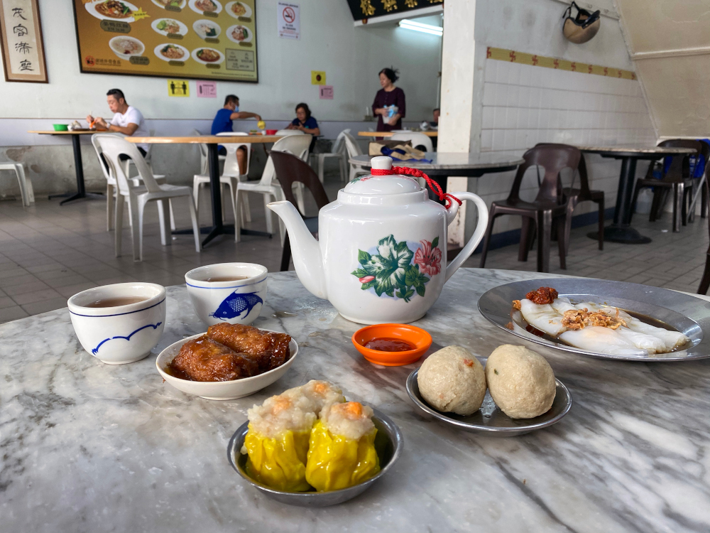 This old-style cafe serves traditional Cantonese-style dim sum. — Picture by Steven Ooi KE