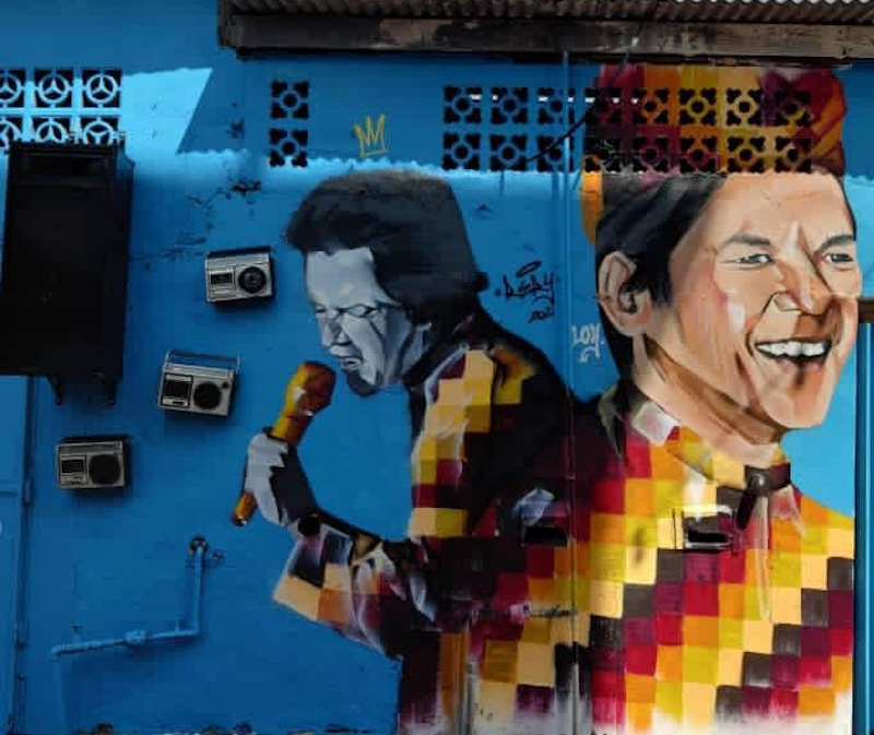 The mural featuring Sudirman Arshad at Kuantan Art Street, located along the stretch of Jalan Besar and Jalan Mahkota. u00e2u20acu201d Picture by MPK