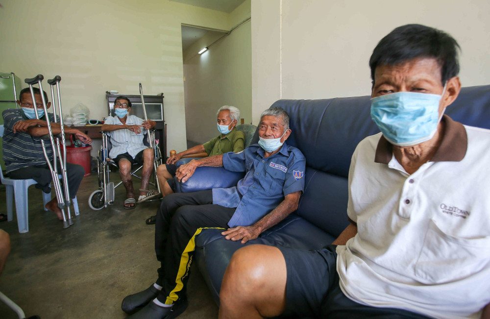 Pertubuhan Amal Ai Xin Fan Tong hopes to construct a building in Pasir Pinji that will house its kitchen and also halfway houses for abandoned senior citizens. u00e2u20acu201d Picture by Farhan Najib