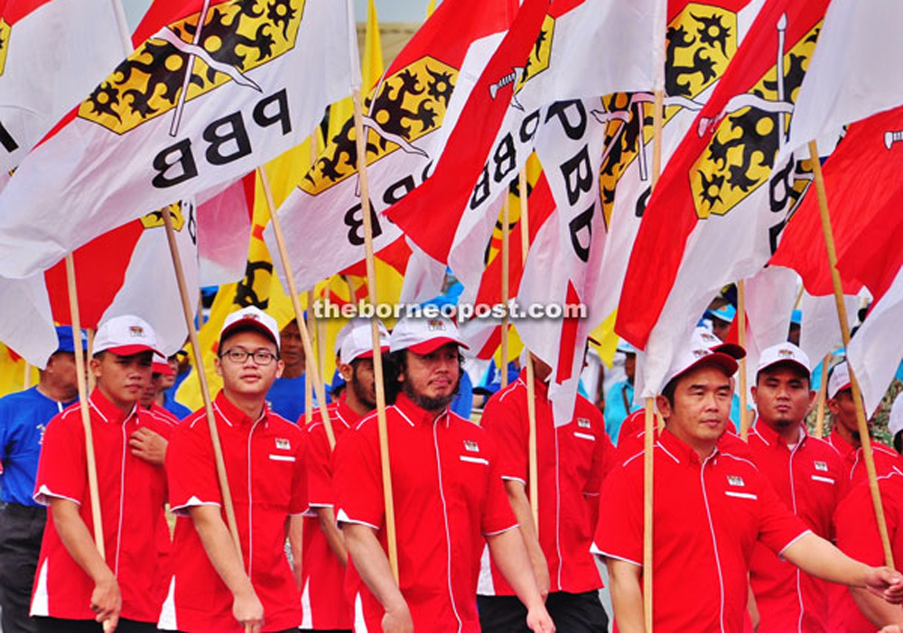 File photo shows PBB members carrying the partyu00e2u20acu2122s flags. u00e2u20acu201d Borneo Post Online picnn