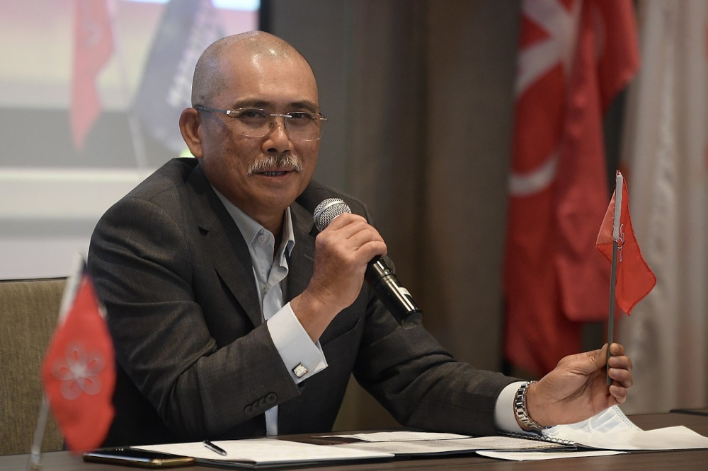 Agriculture and Food Industries Minister Datuk Seri Ronald Kiandee speaking at the Srikanda Muda Programme in Kuala Lumpur, April 23, 2021. — Bernama pic
