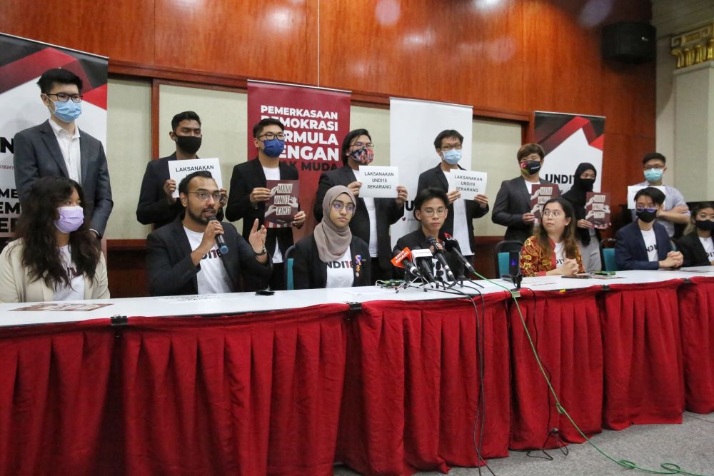 Tharma Pillai speaks during a press conference on Undi18's lawsuit at the Kuala Lumpur and Selangor Chinese Assembly Hall April 2, 2021. u00e2u20acu201d Picture by Choo Choy May