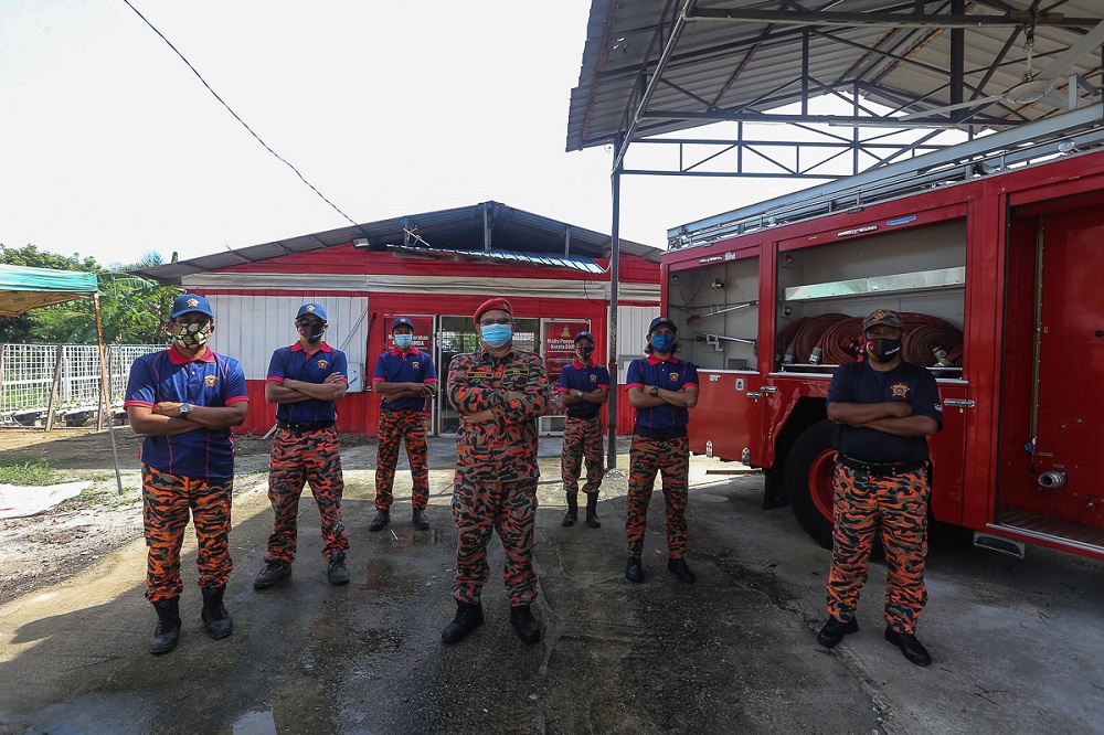 The local volunteer firefighters group u00e2u20acu201d also known as Pasukan Bomba Sukarela u00e2u20acu201d was formed solely to assist local fire departments in handling emergencies. u00e2u20acu201d Picture by Mohd Yusof Mat Isa