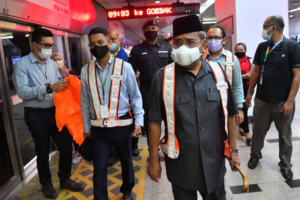 The petition claimed that Datuk Seri Tajuddin Abdul Rahman’s alleged failure and lack of sensitivity and empathy in managing the victims of the LRT tragedy on the night of May 24 involving two colliding trains had shown that he was allegedly ‘not qualified to hold the position as Prasarana chairman’. — Bernama pic