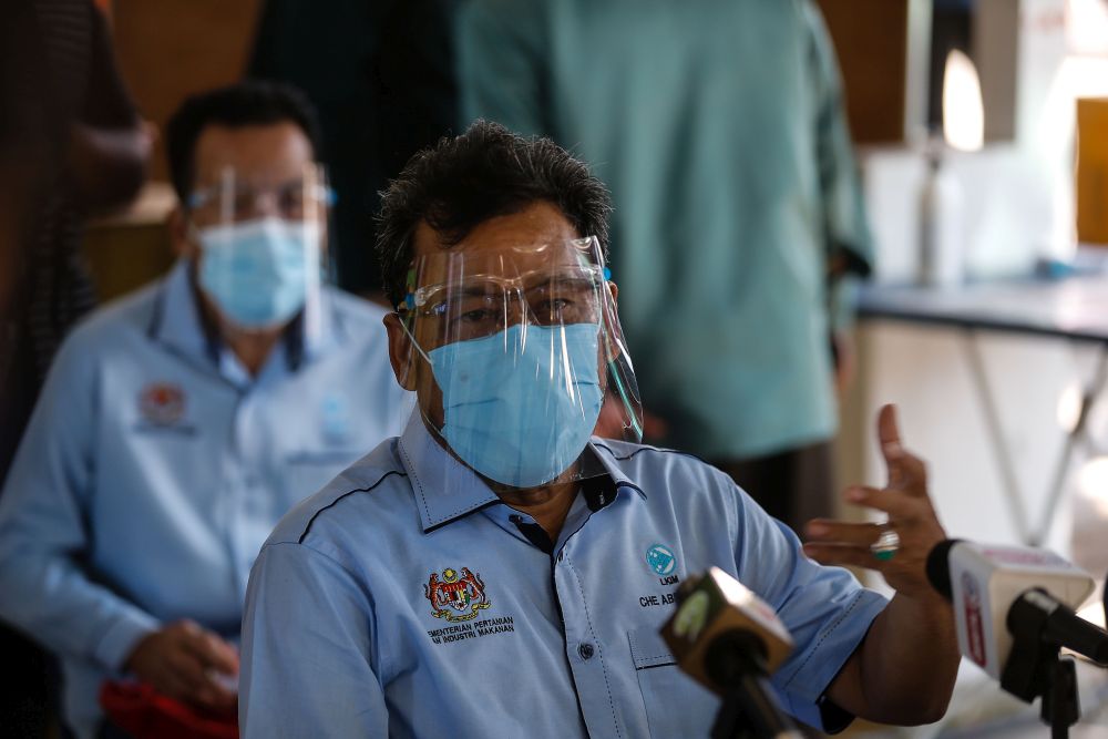 Agriculture and Food Industry Deputy Minister II Datuk Che Abdullah Mat Nawi speaks during a press conference at Bayan Lepas June 16, 2021. u00e2u20acu201d Picture by Sayuti Zainudin