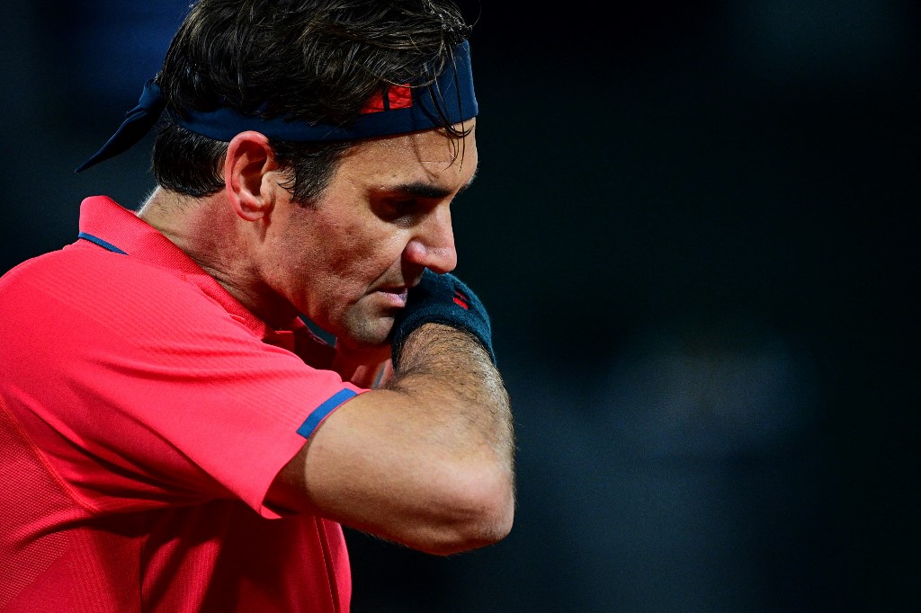 Roger Federer suffers shock second-round defeat in Halle
