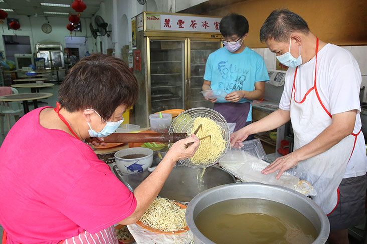 Lai Foong Restaurant's 'wantan mee' has an old school taste with lean pieces of 'char siu'