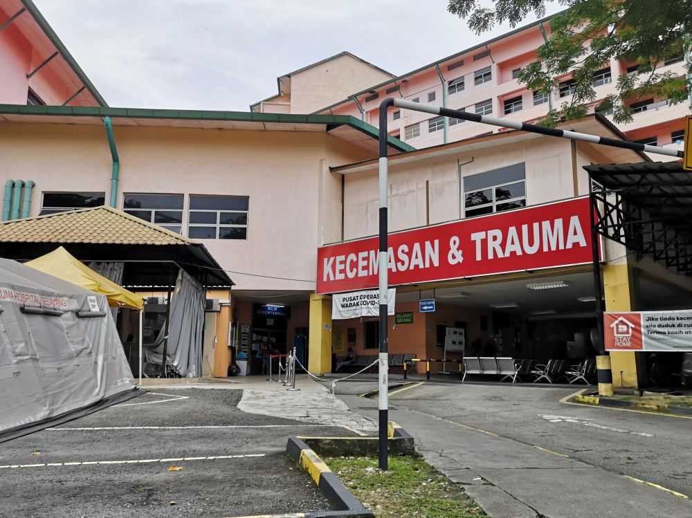 A general view of Hospital Selayang's Emergency Department July 9, 2021. u00e2u20acu201d Picture by Shafwan Zaidon