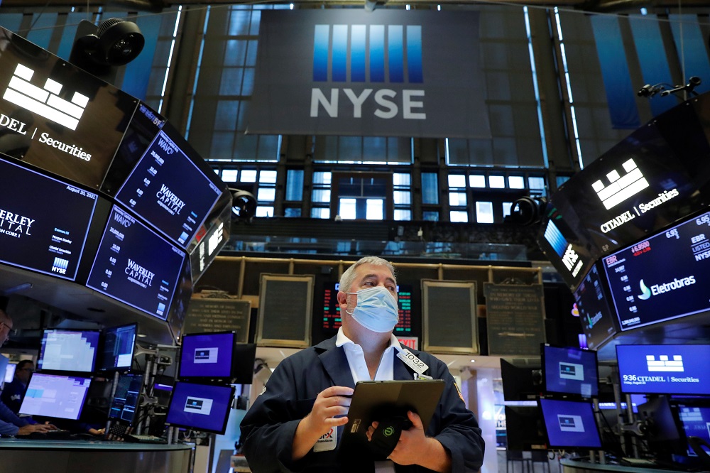 The S&amp;P 500 gained 0.43 per cent, to 4,528.76 and was on track to finish the month up more than 3 per cent, and the Nasdaq Composite added 0.9 per cent to 15,265.72 as investors jumped into technology stocks. — Reuters pic