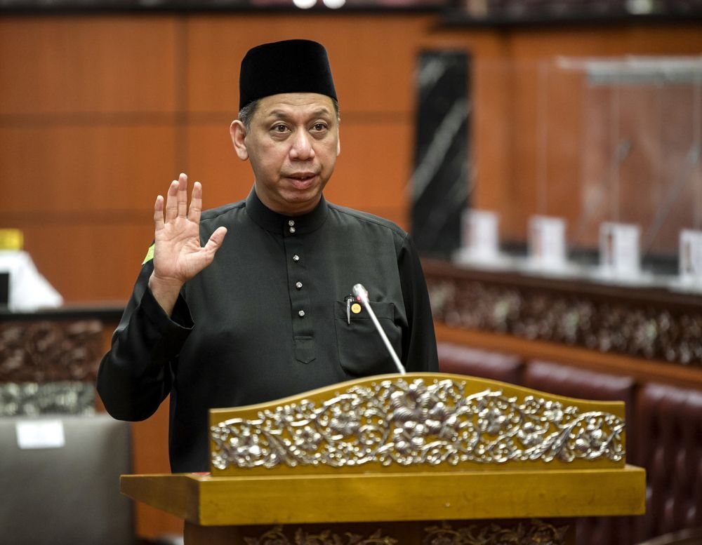 Datuk Mohd Hisamudin Yahaya is sworn in as senator at Parliament, Kuala Lumpur October 4, 2021. u00e2u20acu201d Bernama pic
