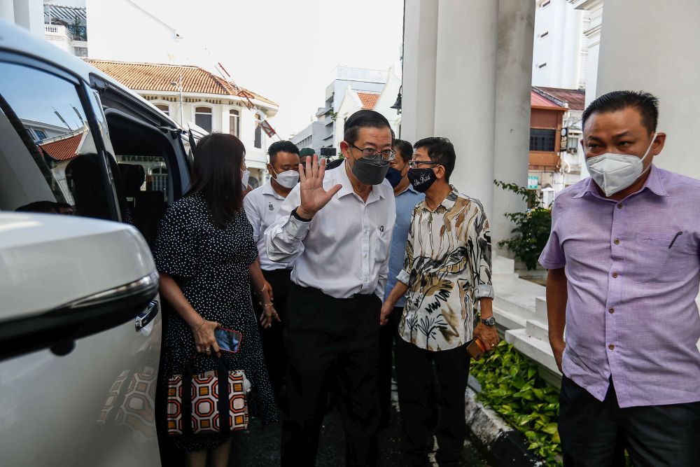 DAP secretary-general Lim Guan Eng arrives at the Penang High Court in George Town November 22, 2021. — Picture by Sayuti Zainudin