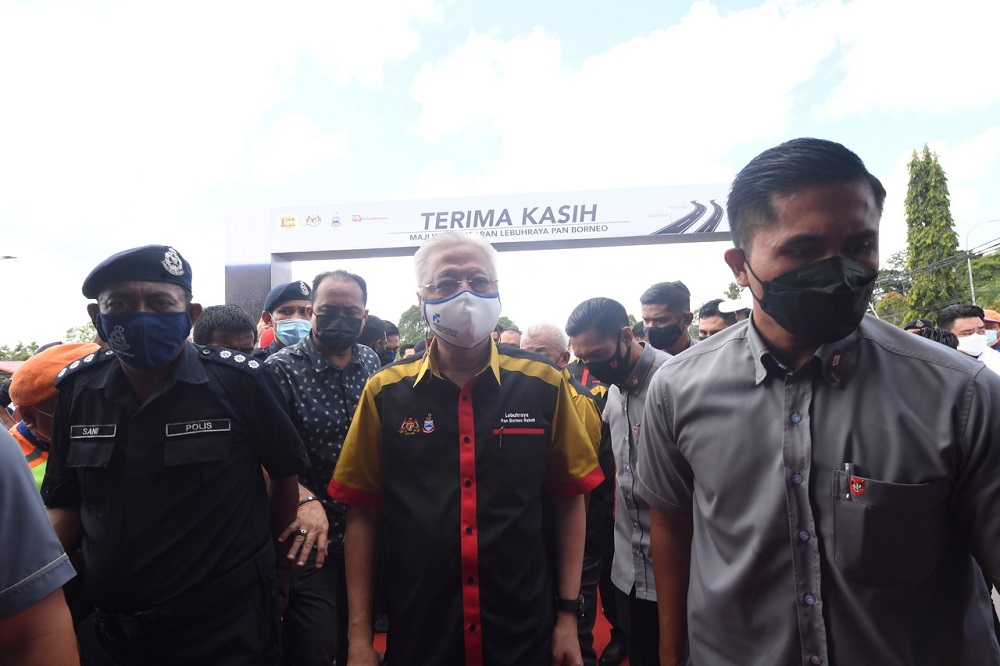 Prime Minister Datuk Seri Ismail Sabri Yaakob attends the launch of the Sabah East Zone of the Pan Borneo Highway Project at the Kinabatangan District Council in Sandakan November 6, 2021. u00e2u20acu2022 Bernama pic