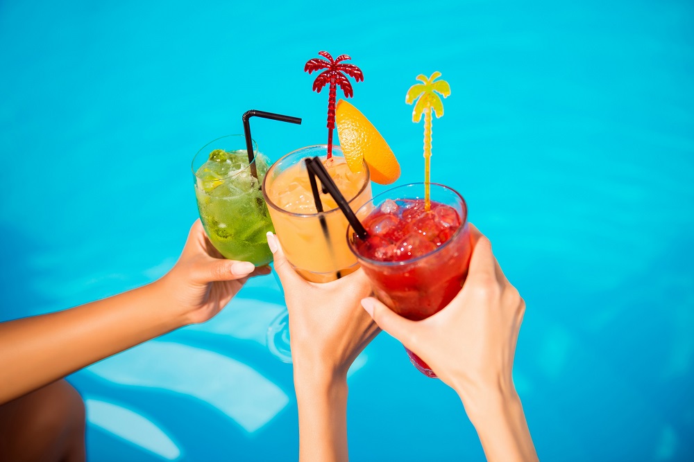 Now sober parties and raves are making alcohol-free events the places to go to ― and be seen ― while on vacation. ― Shutterstock pic