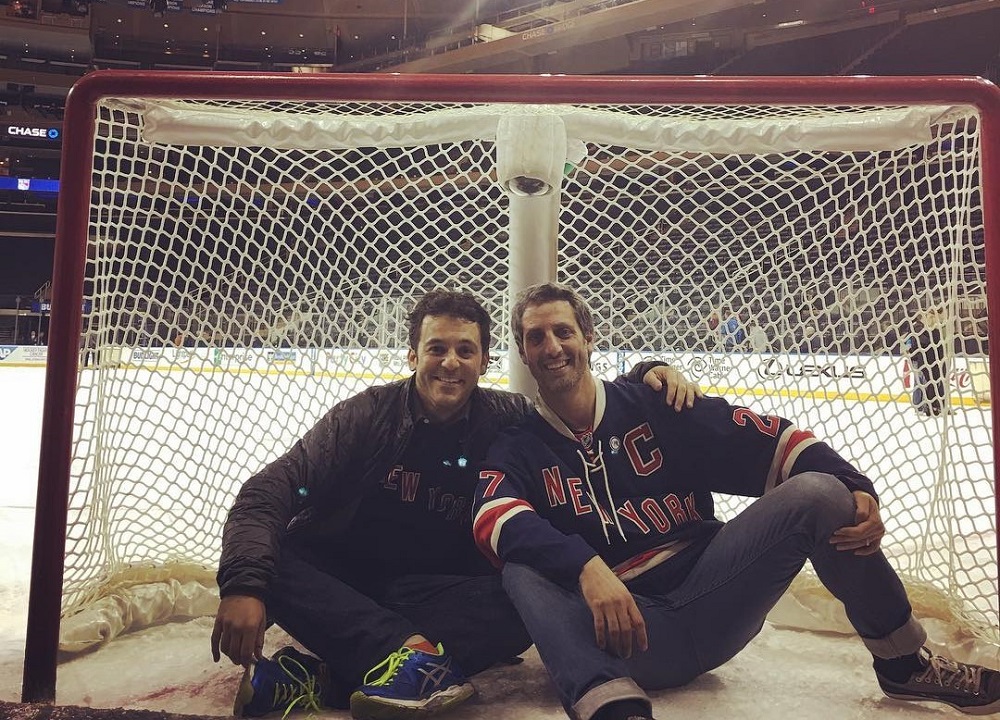 Fred Savage (left) at a hockey game with former u00e2u20acu02dcThe Wonder Yearsu00e2u20acu2122 co-star Josh Saviano in 2016. u00e2u20acu201d Picture via Instagram/joshsaviano