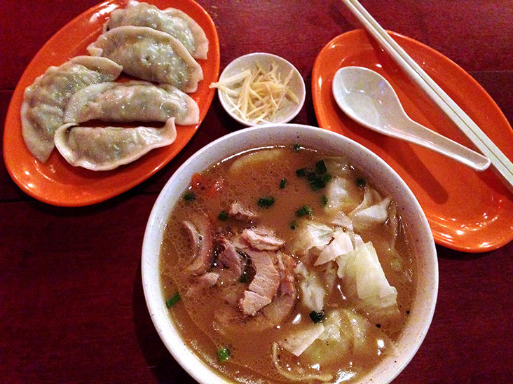 Lao Jiu Lou started off by offering comfort food such as ramen and pork gyoza