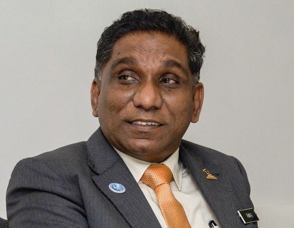 Ministry of Finance secretary-general Tan Sri Dr Mohd Irwan Serigar Abdullah said the government was looking at strategies such as the food stamp system in used by the US, among others, to ensure that cash aid was not spent on items such as 'handphones.' — DNA pic